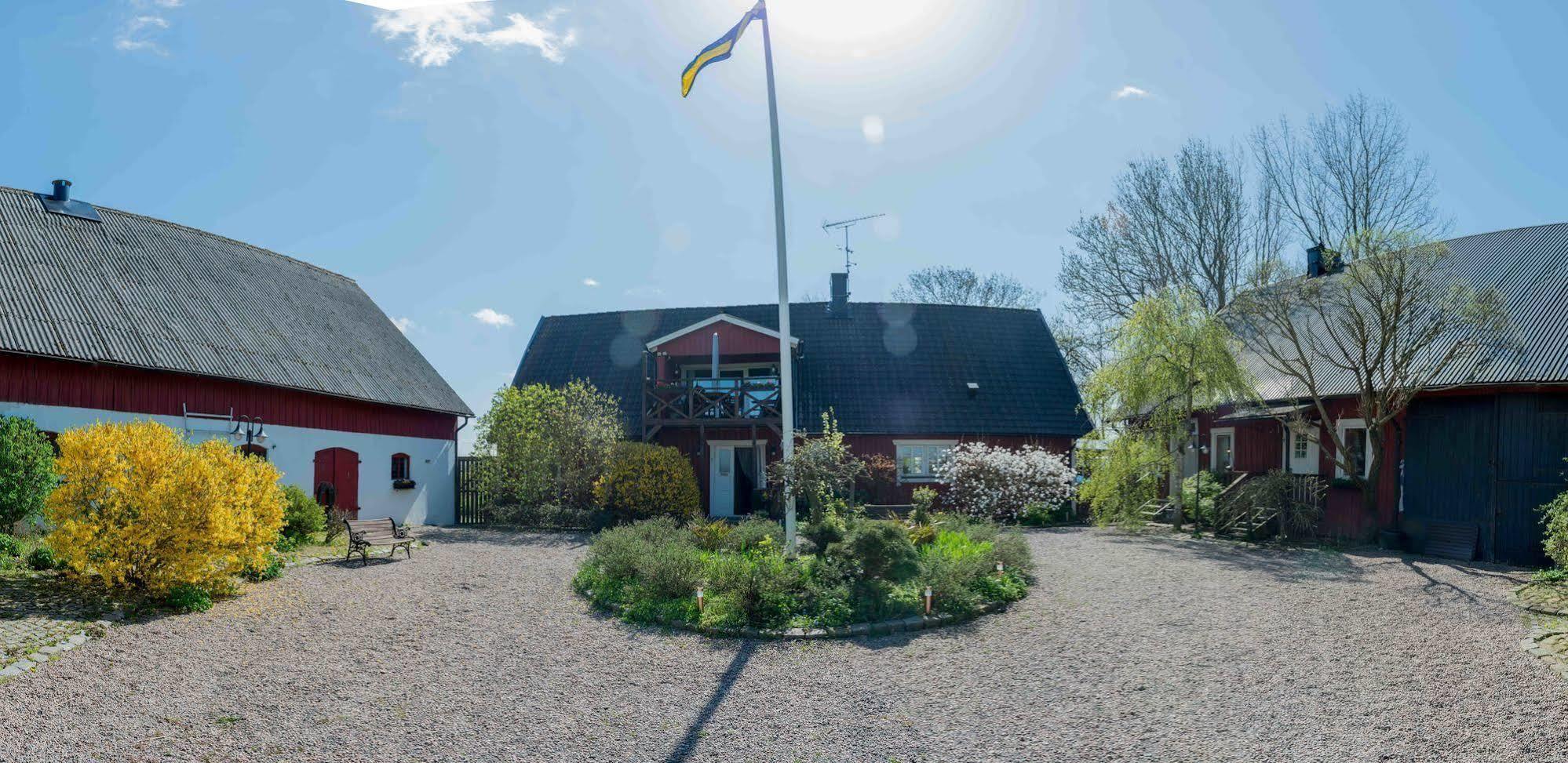 Mattisgarden Bed & Breakfast Östra Ljungby Kültér fotó